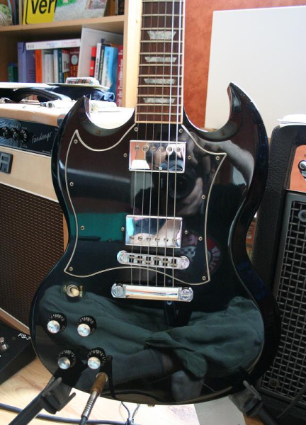 Photo annonce Gibson SG standard ebony GAUCHER