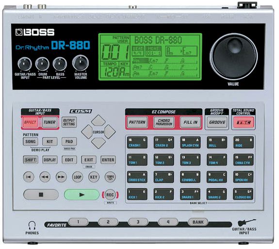 Photo : Boss DR 880