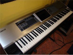 Photo annonce Roland FANTOM G8