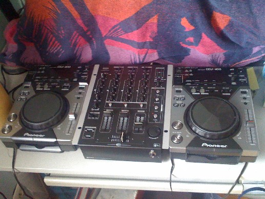 Photo annonce 2 Pioneer CDJ 400 & mixage GEMINI