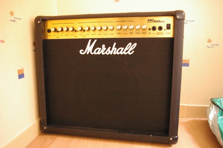 Photo annonce Marshall MG 100 DFX