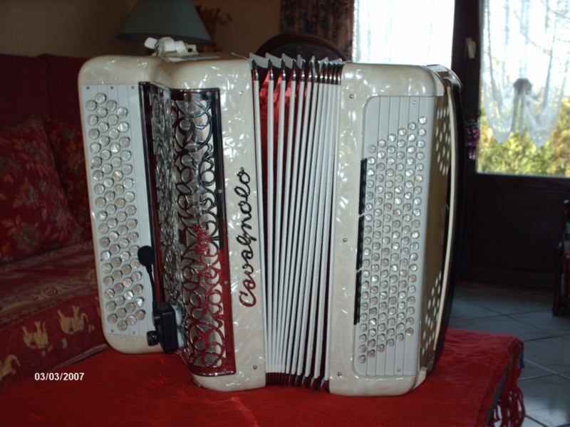 Photo annonce Accordeon Cavagnolo nacre blanc