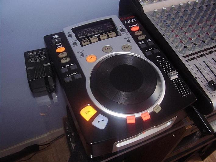 Photo annonce Platine DJ Vestax CDX 05