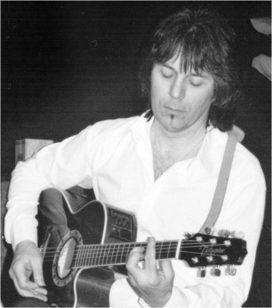 Photo : Guitariste cherche Chanteur Chanteuse