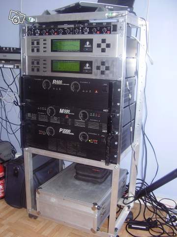 Photo annonce Sono Pro Amplis & Enceintes + Rack Filtre