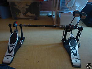 Photo annonce PEARL P2002 C E Double Pedale Grosse Caisse