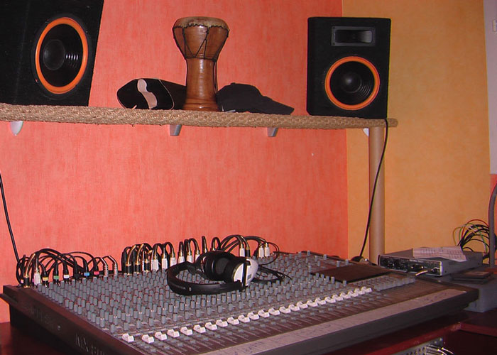 Photo annonce Behringer EURODESK MX8000