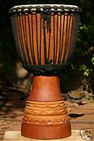 Photo : Djembe en bois de linke