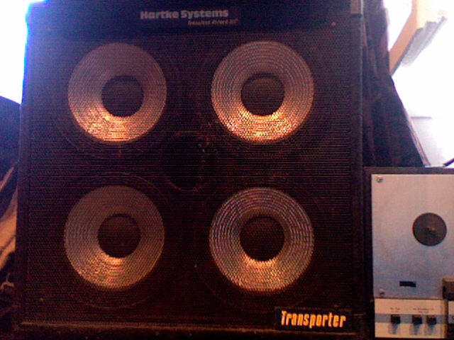 Photo annonce Enceinte HARTKE 4X10 transporter