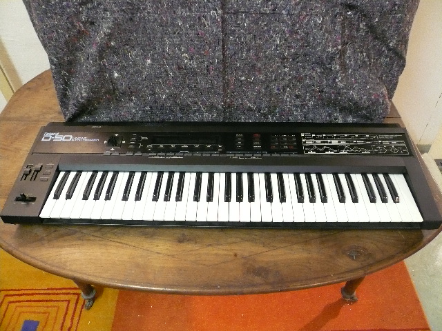 Photo annonce SYNTHETISEUR ROLAND D50