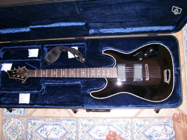 Photo annonce Schecter C1 black & Etui d origine