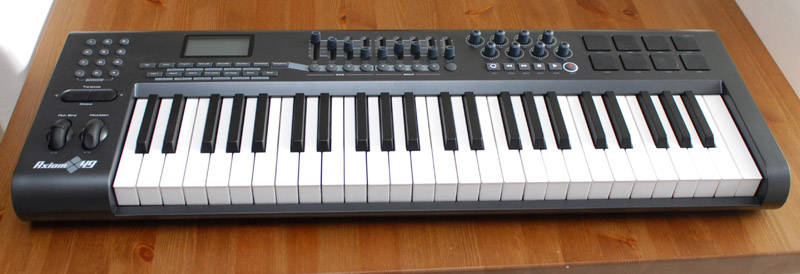 Photo : Clavier midi M Audio Axiom 49