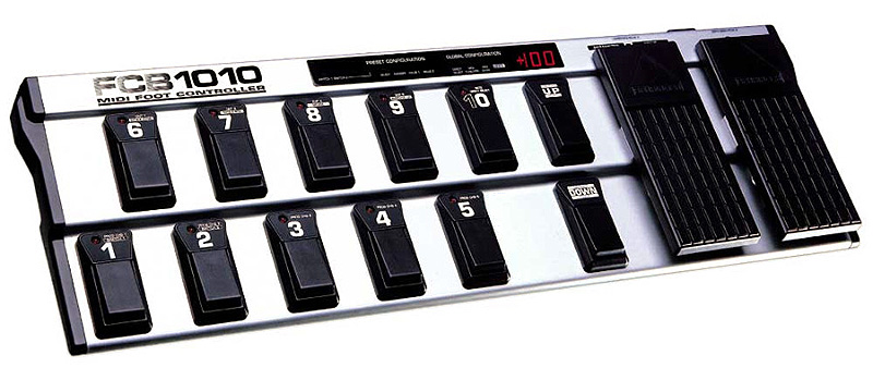 Photo : Pedalier Midi Behringer FCB1010