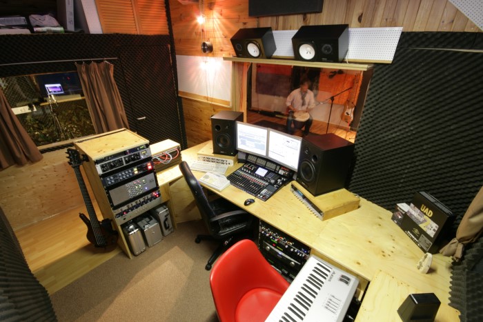 Photo annonce Studio d enregistrement SSL API Neve