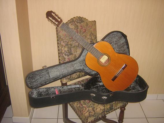 Photo annonce Guitare Classique Luthier J Castelluccia