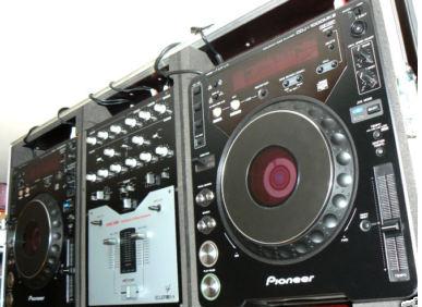 Photo annonce 2 Pioneer CDJ 1000 MK2 & Ecler Hak 360