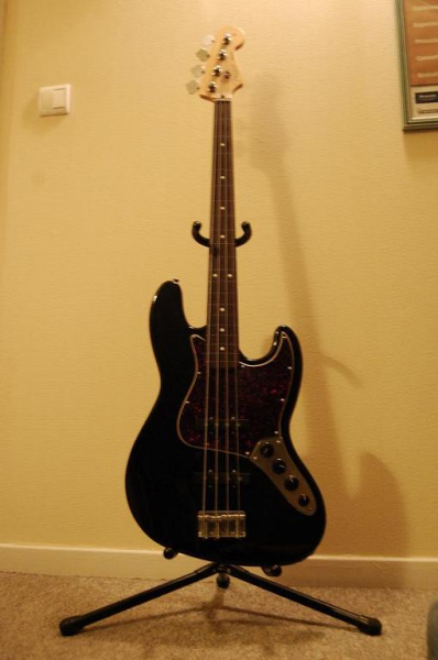 Photo annonce Fender Deluxe Jazz Bass Fretless