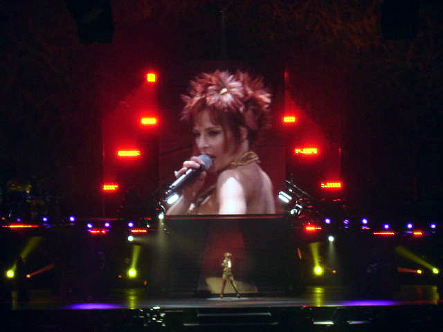 Photo : 4 places Concert Mylene Farmer 11 09 CAT 2