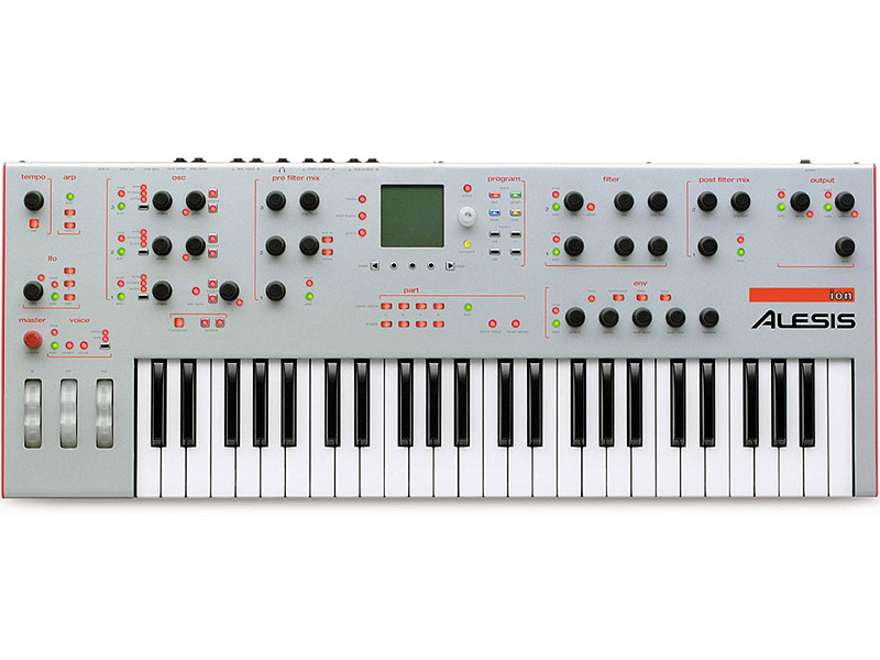 Photo : Synthe Alesis Ion a modelisation analogique