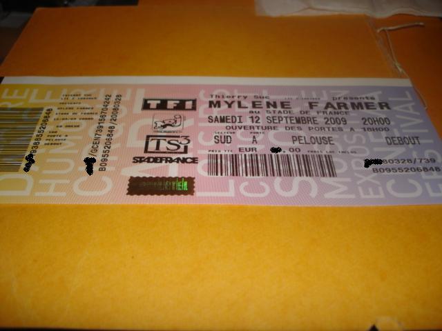 Photo : 1 place pelouse  concert farmer 12 septembre