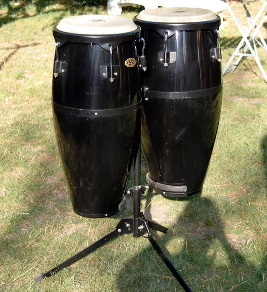 Photo : CONGAS CP & Pied
