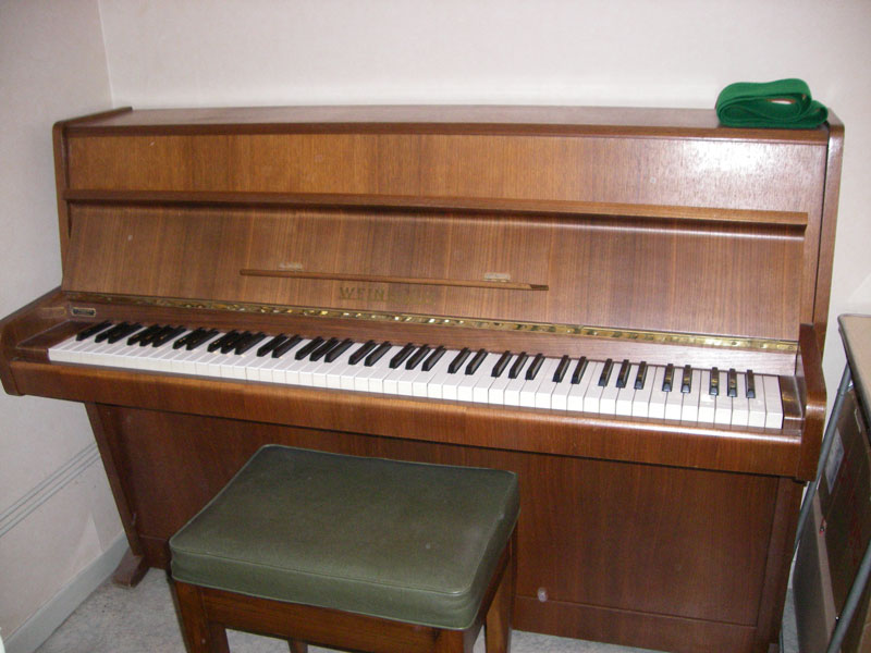 Photo annonce Piano d etude WEINBACH couleur acajou