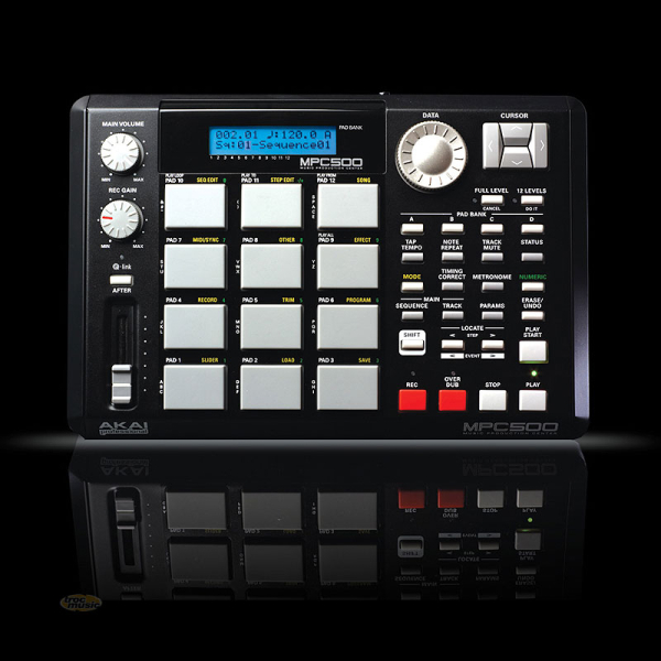 Photo annonce Akai MPC 500 & Carte 2 GO