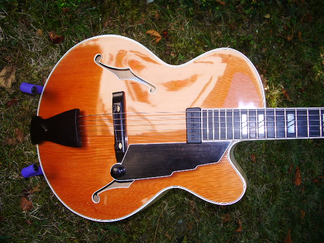 Photo annonce Guitare Jazz du Luthier Francois Guidon