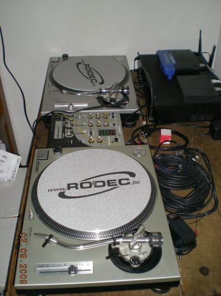 Photo : Platines Technics SL 1200MK2 & DJ Set complet