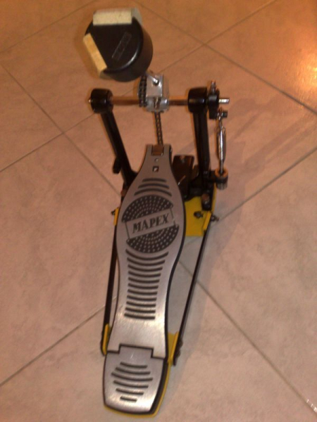 Photo annonce Pedale de grosse caisse MAPEX P550A