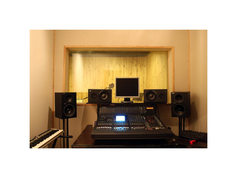 Photo : STUDIO Eclipse Prod