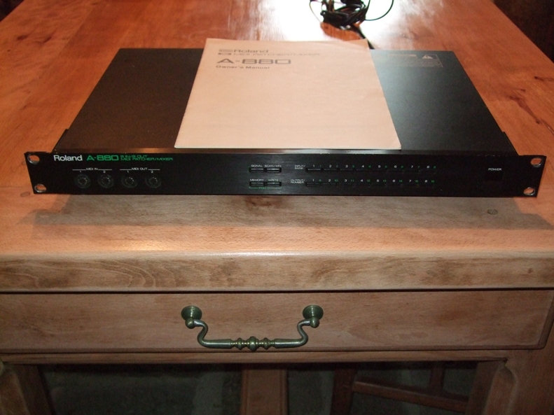 Photo annonce Dispatch MIDI ROLAND A 880