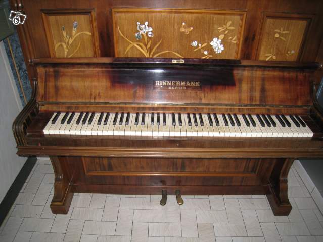 Photo annonce Piano droit avec marqueterie