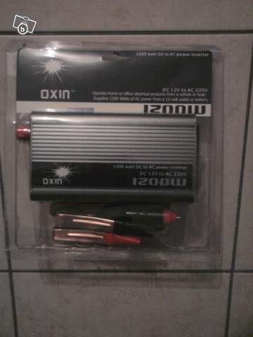 Photo : Convertisseur 12v 220v