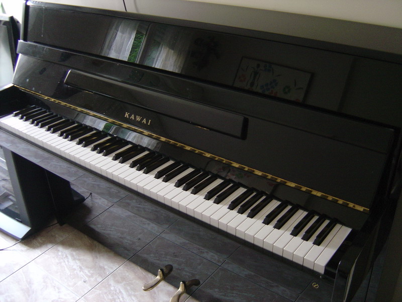 Photo : Piano KAWAI CX4S