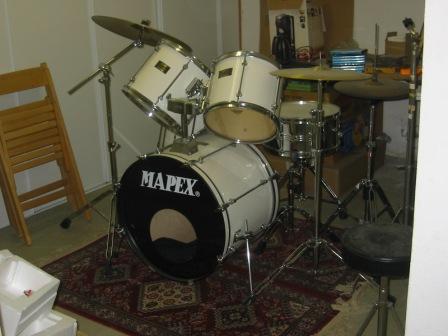 Photo : Batterie Mapex Mars complete blanche
