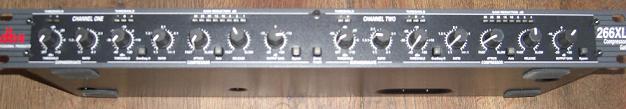 Photo : DBX 266XL compresseur limiteur gate