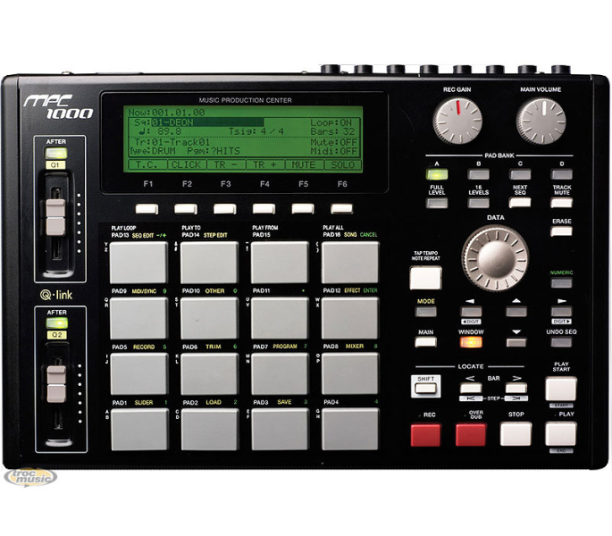 Photo : Akai MPC 1000 Station de production Midi