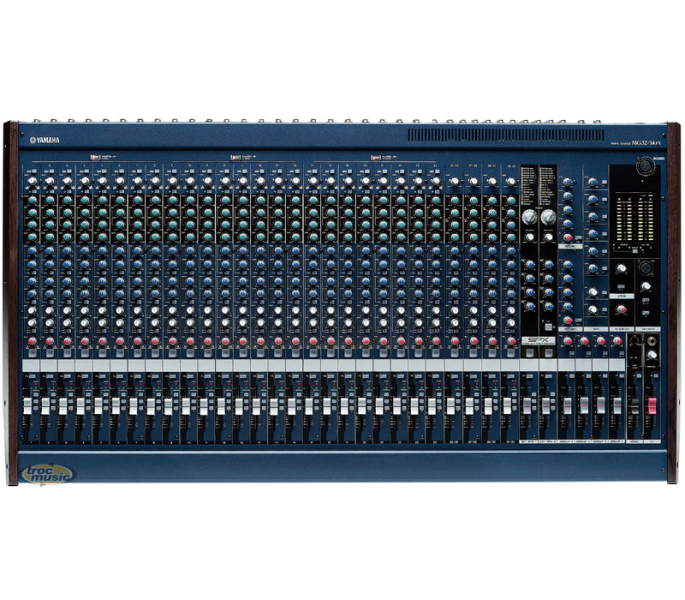 Photo : Console Yamaha MG 32 14 FX