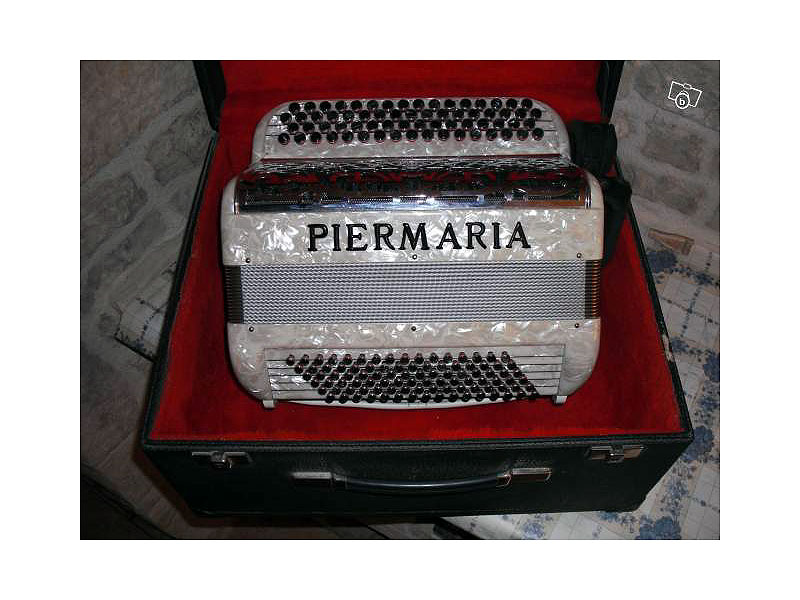 Photo : Accordeon PIERMARIA MIDI 96 Basses