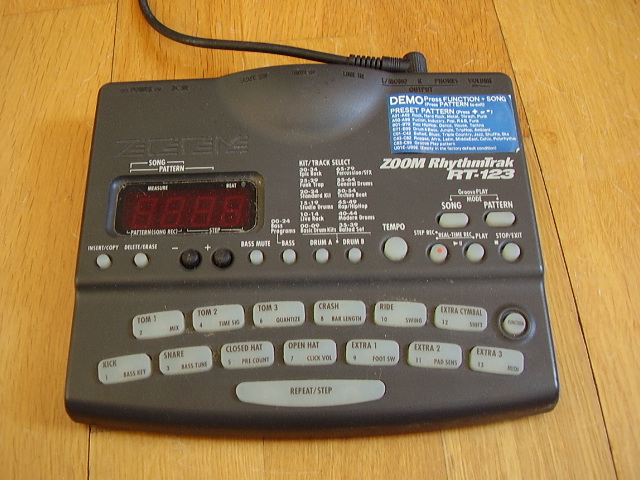 Photo : Zoom RT123 Boite a rythmes