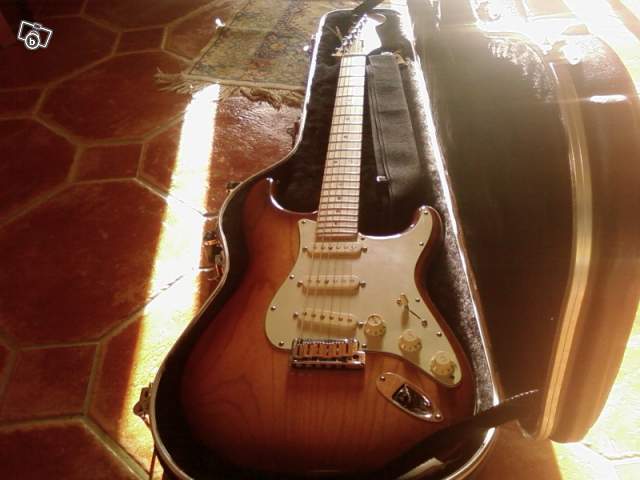 Photo annonce Fender American Stratocaster Deluxe S1