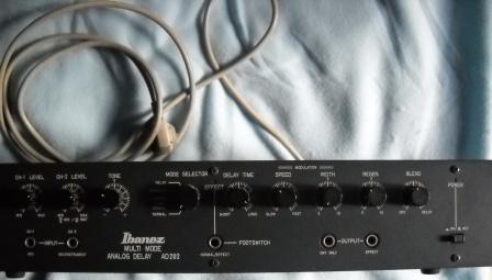 Photo annonce IBANEZ Analog Delay AD 202