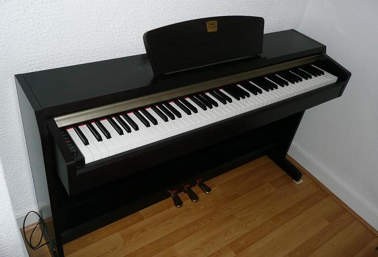 Photo : Clavier Clavinova Yamaha CLP 220 88