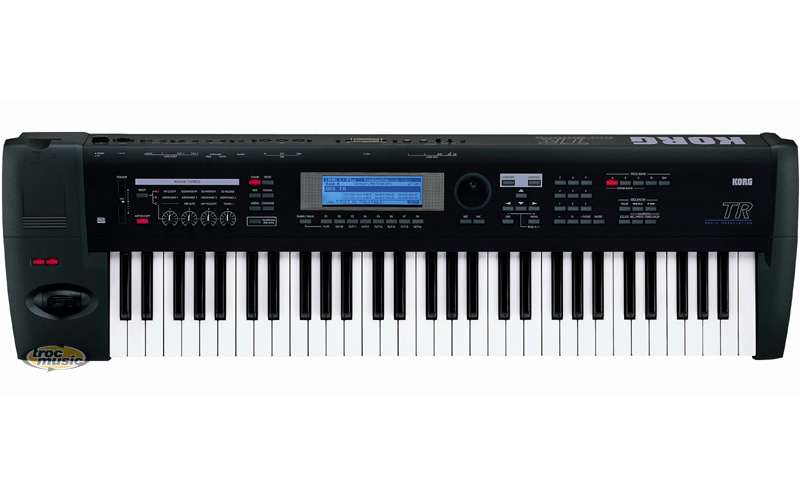 Photo : Synthe Korg TR61 contre Piano Numerique