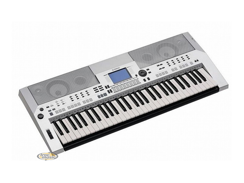 Photo : Synthe YAMAHA & Housse + Accessoires