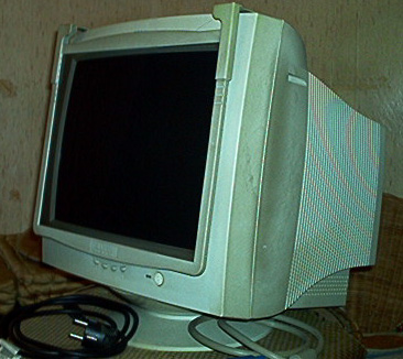 Photo annonce Moniteur couleur IBM E74