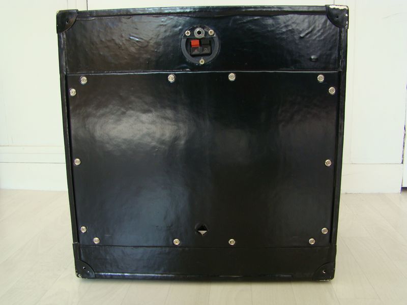 Photo : Baffle basse HP Hartke 10