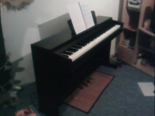 Photo : Piano CLP 220 YAMAHA