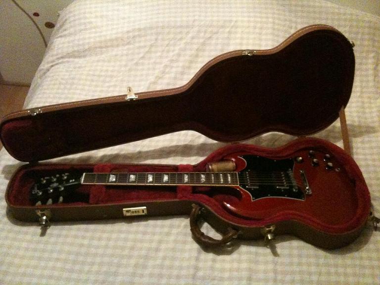 Photo : Guitare Gibson SG de 2001